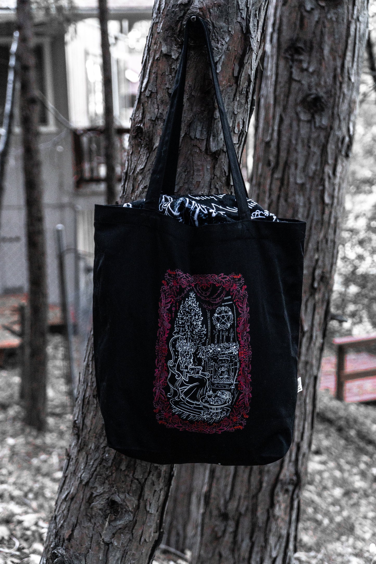 Yule Witch Tote Bag