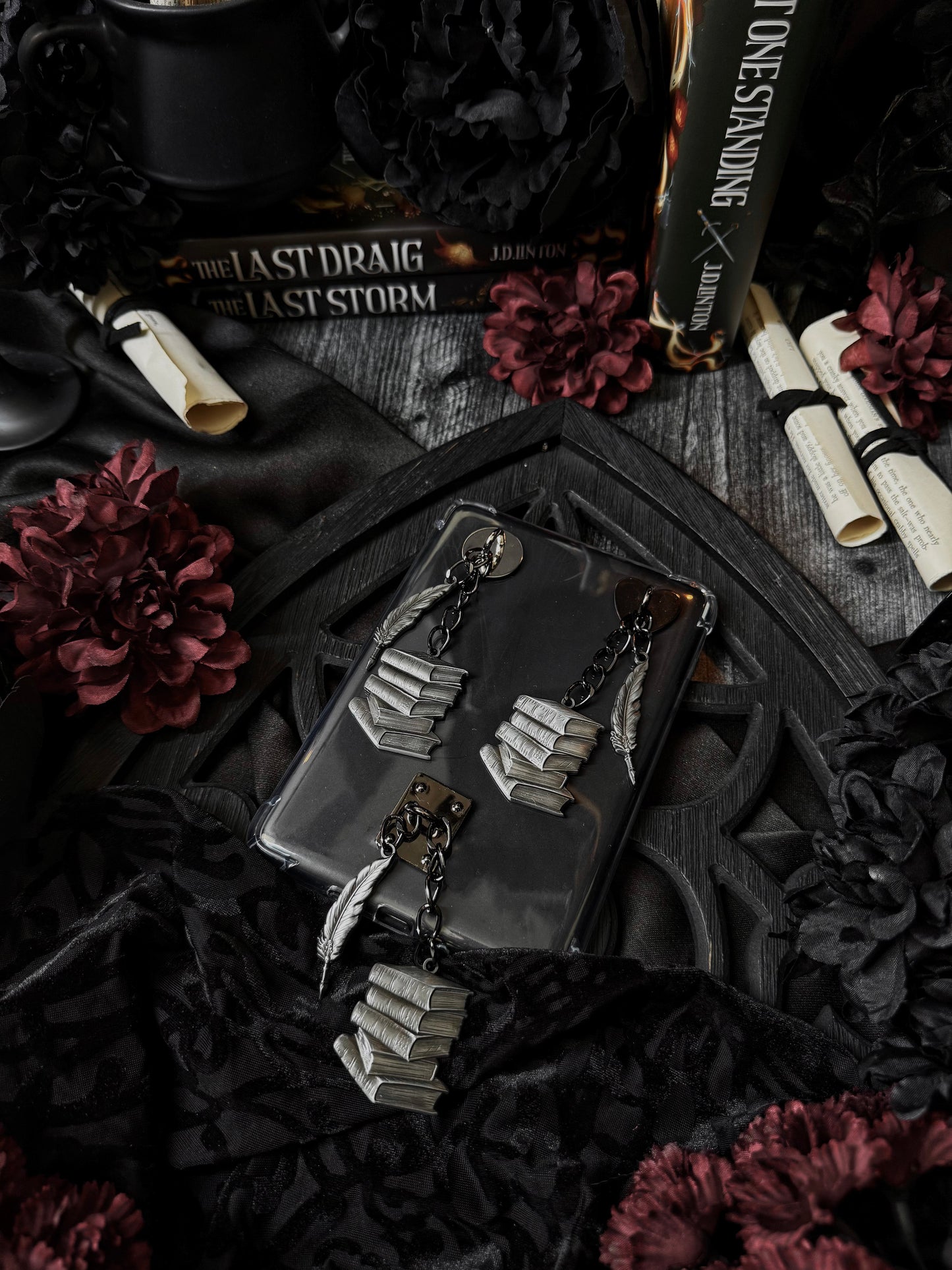 Gilded Quill E-Reader Charm