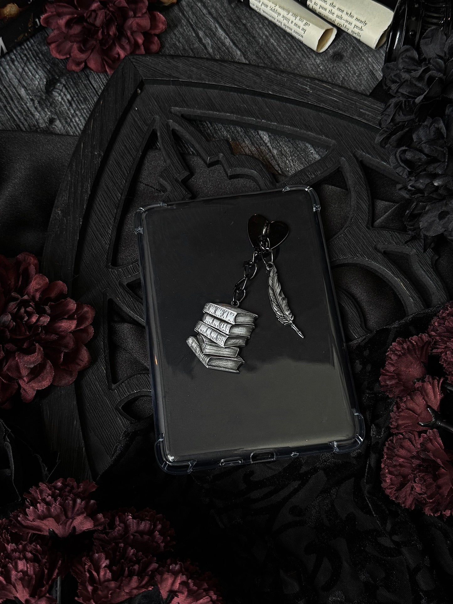 Gilded Quill E-Reader Charm