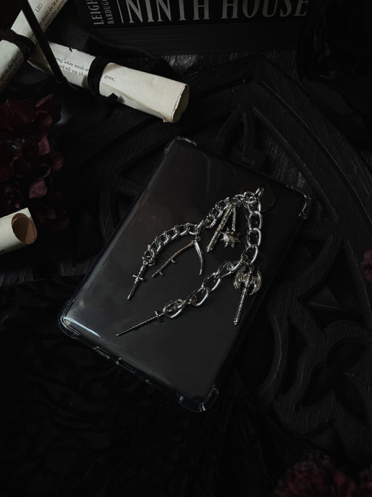 Van Helsing E-Reader Charm