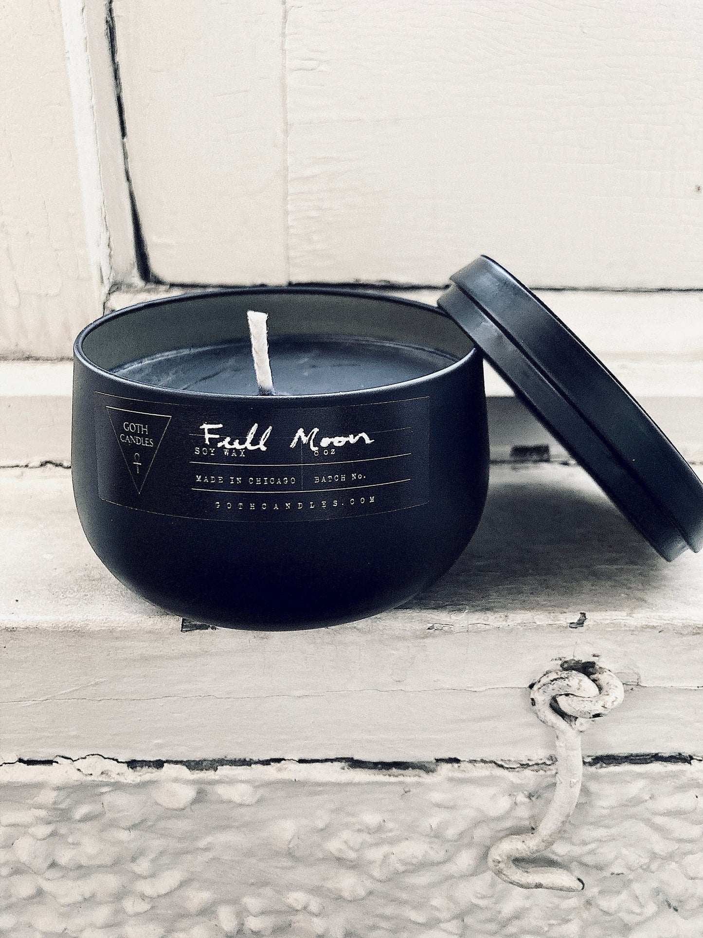 Full Moon: Dark Musk, Black Soy Tin Candle (8oz)